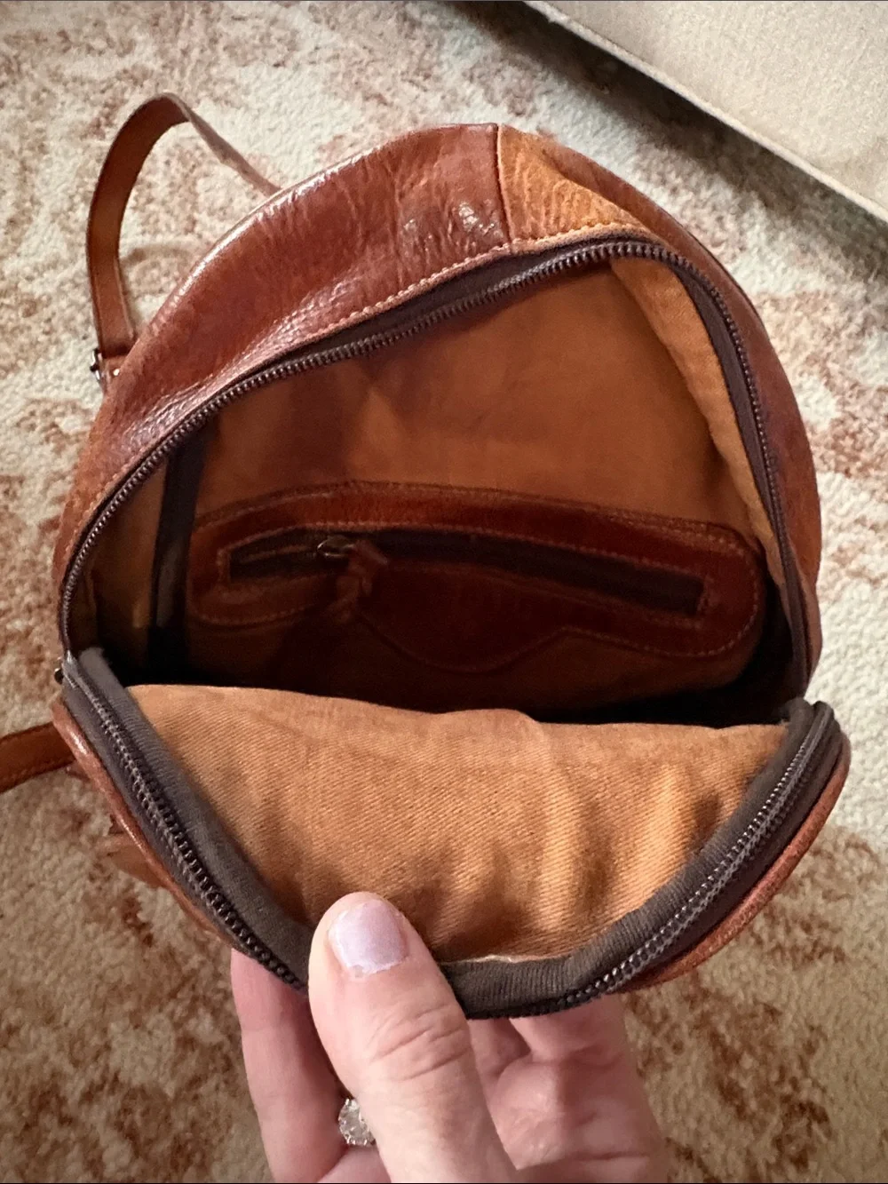 Bed Stu Dominique backpack leather purse . Small damage at lower corner. - Picture 6 of 9